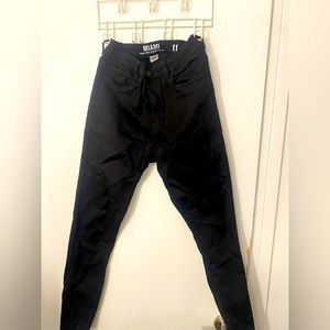 Stretchy black skinny denim